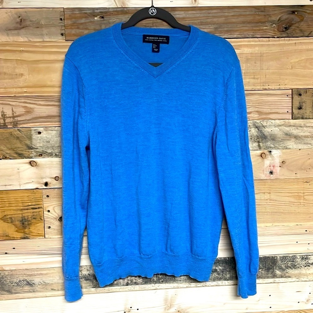 Harrison Davis Size Large 100% Extra Fine Merino Wool V-Neck Light Blue Sweater